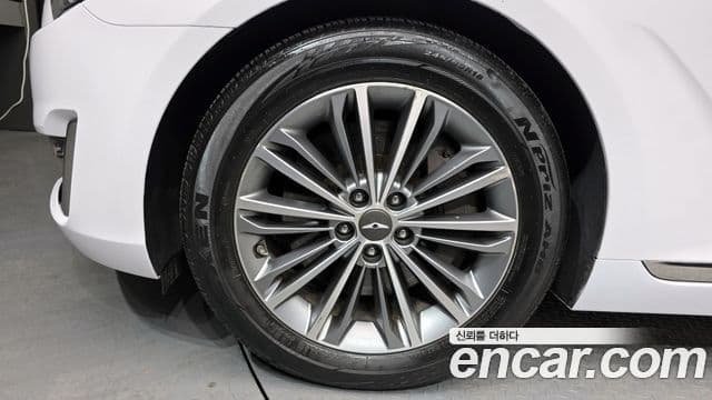 Genesis EQ900 Luxury, 2017 все фото