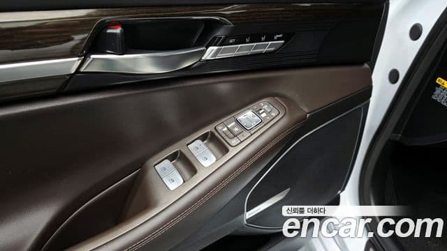 Genesis EQ900 Luxury, 2017 11