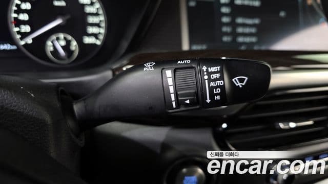 Genesis EQ900 Luxury, 2017 13