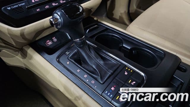 Kia All New Carnival Luxury, 2016 9