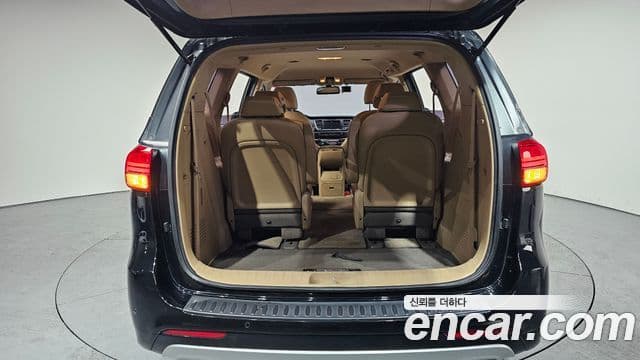 Kia All New Carnival Luxury, 2016 20