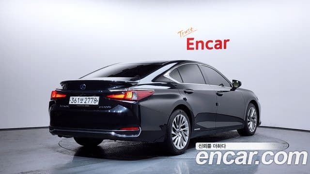 Lexus ES300h 7세대 Luxury Plus, 2022 2