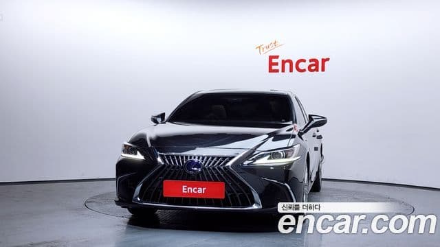 Lexus ES300h 7세대 Luxury Plus, 2022 3