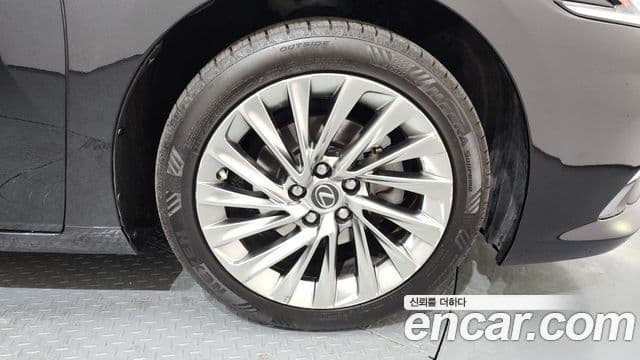 Lexus ES300h 7세대 Luxury Plus, 2022 все фото