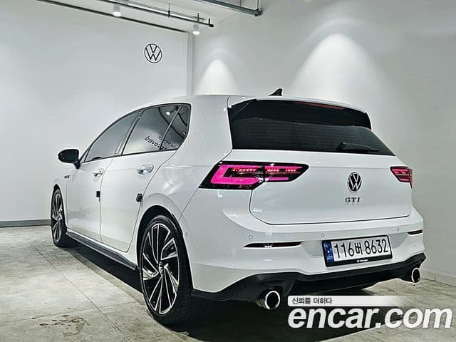 Volkswagen Гольф 8세대 2.0 GTI, 2024 2