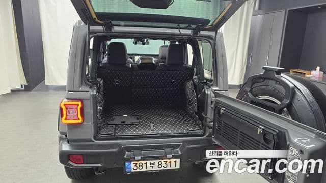 Jeep Wrangler (JL) 2.0 Overland Power top 4도어, 2023 20