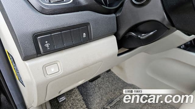 Kia The / новый New Carnival Luxury, 2019 12