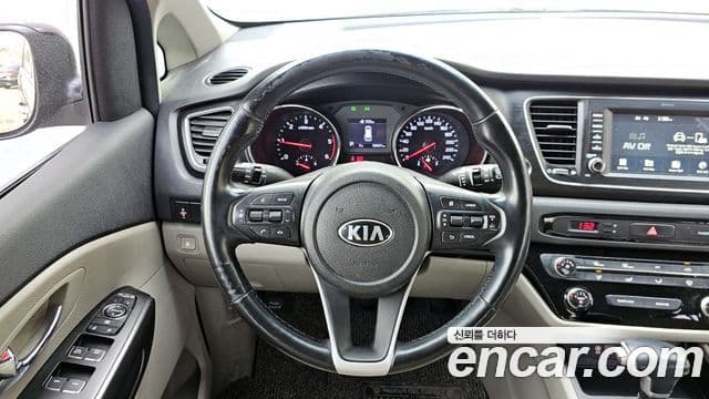 Kia The / новый New Carnival Luxury, 2019 13