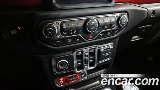 Jeep Wrangler (JL) 2.0 Rubicon high 4도어, 2018 18