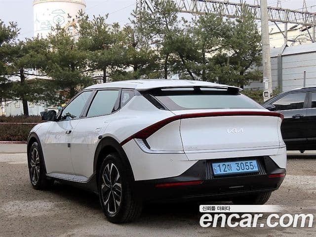 Kia EV6 Air, 2022 3