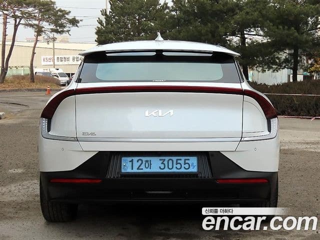 Kia EV6 Air, 2022 4