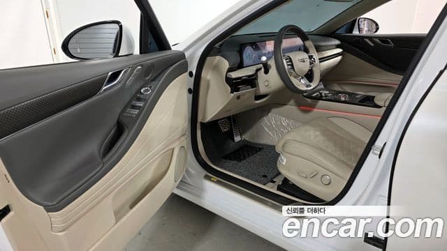 Genesis G80 (RG3) бензин 2.5 турбо 2WD, 2025 11