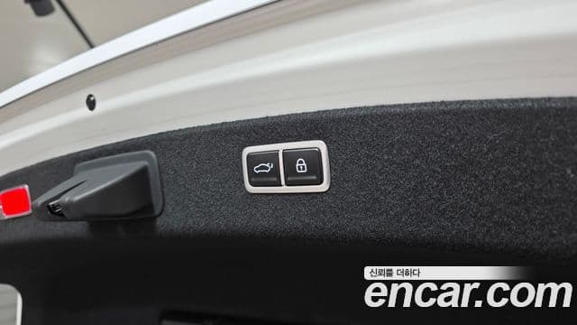 Genesis G80 (RG3) бензин 2.5 турбо 2WD, 2025 20