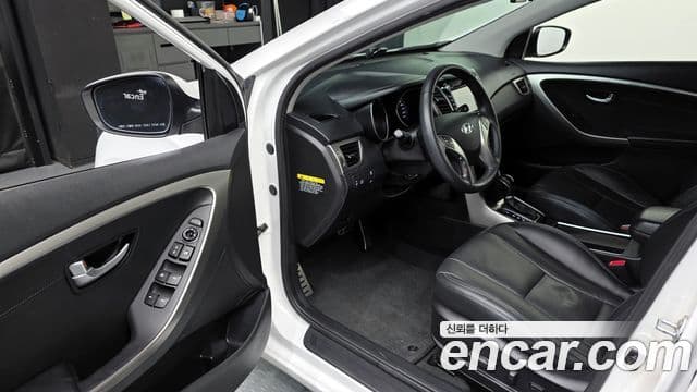 Hyundai i30(новый кузов / новое поколение) 1.6 GDI Extreme, 2012 10