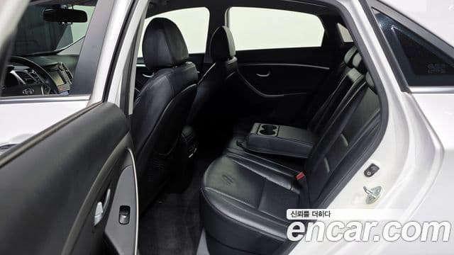 Hyundai i30(новый кузов / новое поколение) 1.6 GDI Extreme, 2012 18