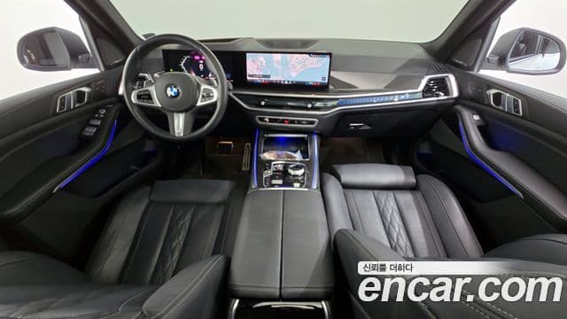 BMW X7 (G07) xDrive 40i M Sport 6인승, 2025 7