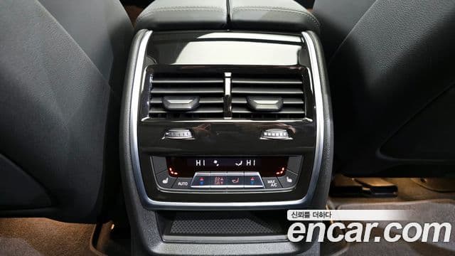 BMW X7 (G07) xDrive 40i M Sport 6인승, 2025 19