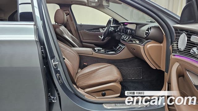 Mercedes-Benz E-класс W213 Exclusive, 2020 11