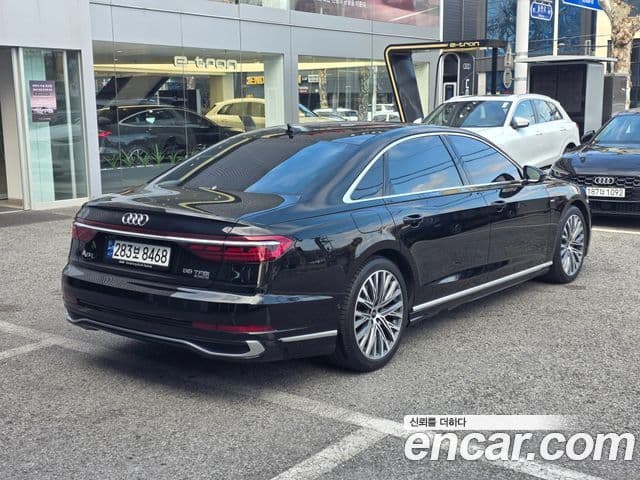 Audi A8 (D5) 55 TFSI Quattro Premium LWB, 2022 4