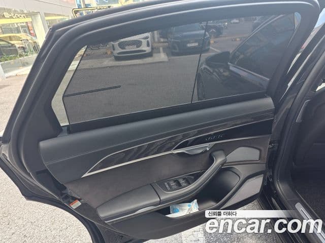 Audi A8 (D5) 55 TFSI Quattro Premium LWB, 2022 18