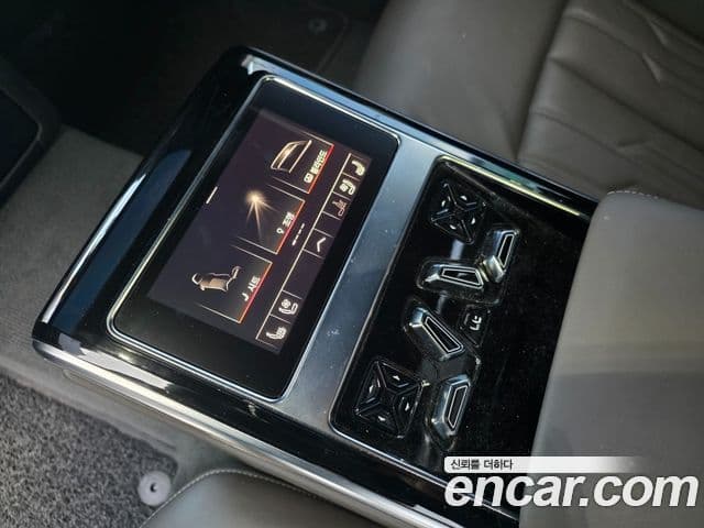 Audi A8 (D5) 55 TFSI Quattro Premium LWB, 2022 19