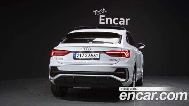 Audi Q3 (F3) 35 TDI Premium Sportback, 2023 4