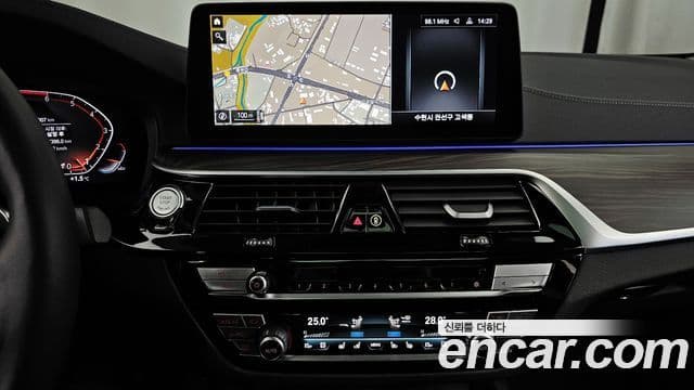 BMW 5시리즈 (G30) Luxury, 2023 14