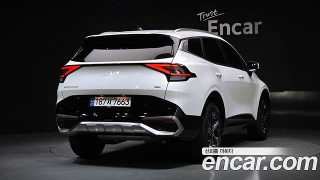 Kia Sportage 5세대 гибрид Signature 2WD, 2022 2