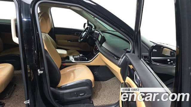 Kia Carnival 4세대 Signature, 2022 11