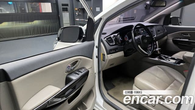 Kia The / новый New Carnival Noblesse, 2019 11