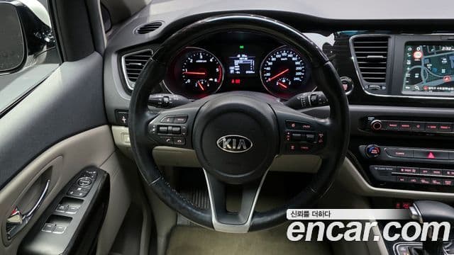 Kia The / новый New Carnival Noblesse, 2019 13