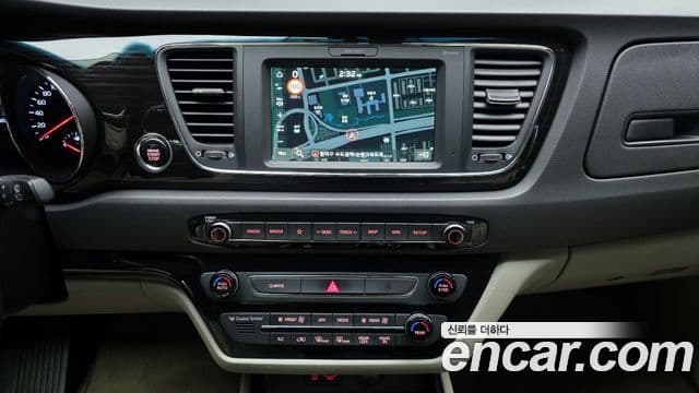 Kia The / новый New Carnival Noblesse, 2019 15