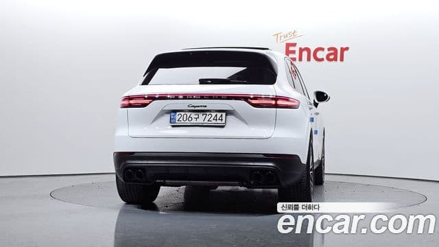 Porsche Cayenne (PO536) 3.0 Platinum Edition, 2022 4