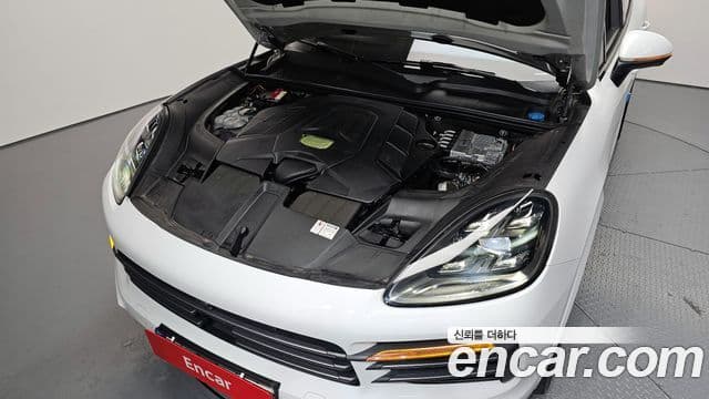 Porsche Cayenne (PO536) 3.0 Platinum Edition, 2022 6