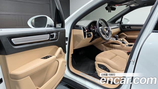 Porsche Cayenne (PO536) 3.0 Platinum Edition, 2022 11