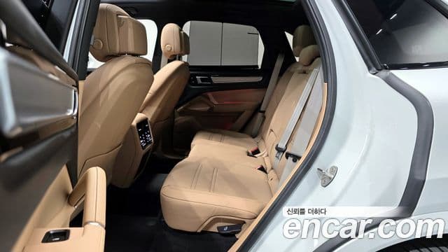 Porsche Cayenne (PO536) 3.0 Platinum Edition, 2022 12