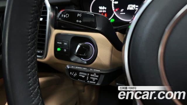 Porsche Cayenne (PO536) 3.0 Platinum Edition, 2022 17