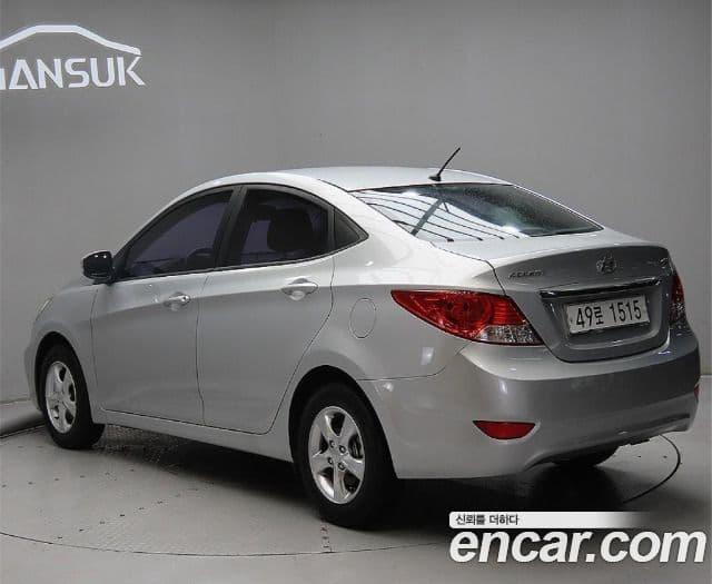 Hyundai Accent(новый кузов / новое поколение) Premier, 2011 3