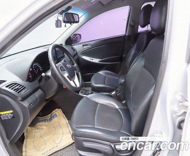 Hyundai Accent(новый кузов / новое поколение) Premier, 2011 13