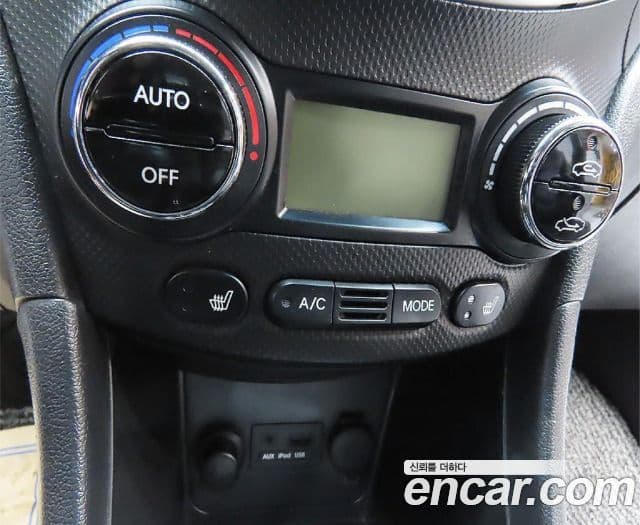 Hyundai Accent(новый кузов / новое поколение) Premier, 2011 15