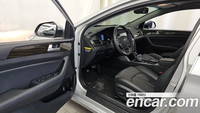 Hyundai LF Sonata 2.0 Smart, 2017 10