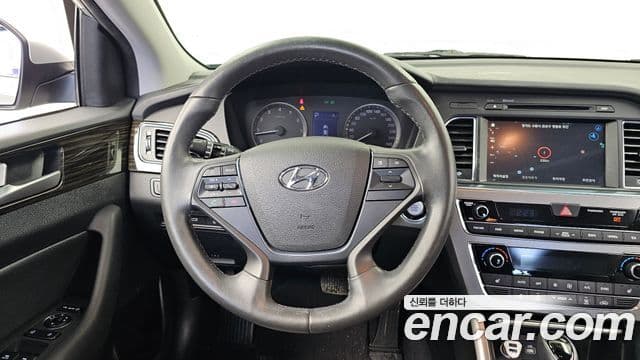 Hyundai LF Sonata 2.0 Smart, 2017 13