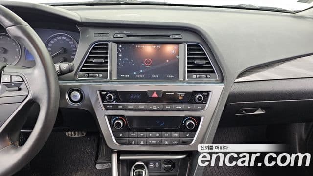 Hyundai LF Sonata 2.0 Smart, 2017 14