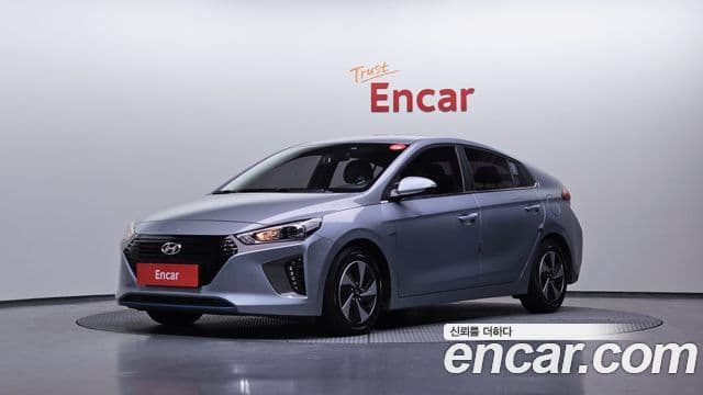 Hyundai Ioniq гибрид, 2017 1