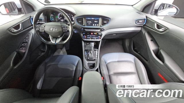 Hyundai Ioniq гибрид, 2017 7