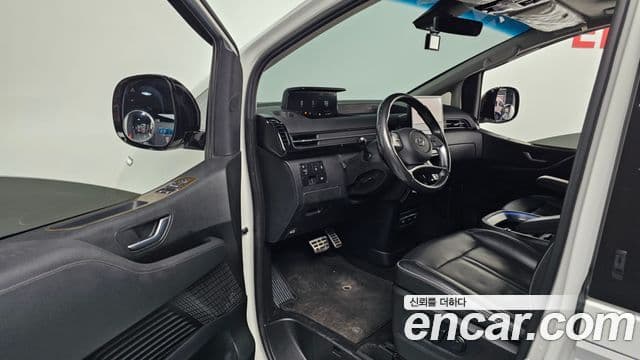 Hyundai Staria Prestige, 2022 10