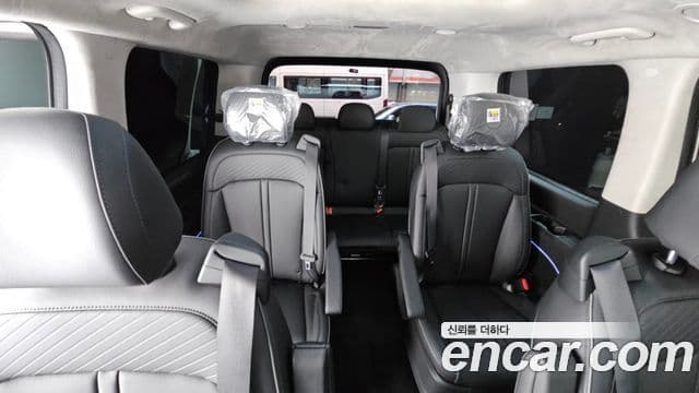 Hyundai Staria Prestige, 2022 12