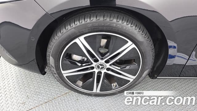 Mercedes-Benz A-класс W177 A220 седан, 2024 все фото