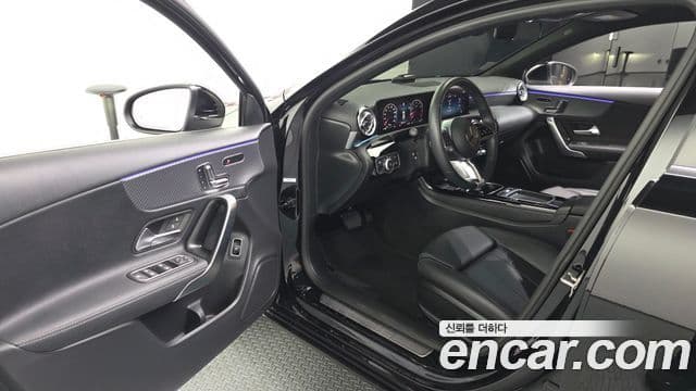 Mercedes-Benz A-класс W177 A220 седан, 2024 10