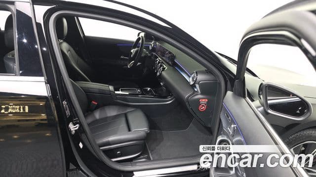 Mercedes-Benz A-класс W177 A220 седан, 2024 11